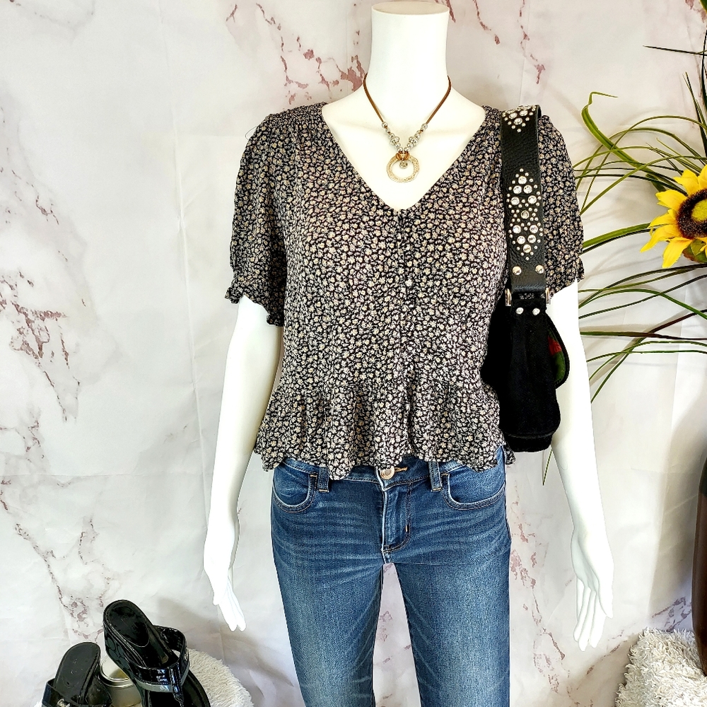 American Eagle Outfitters peplum top